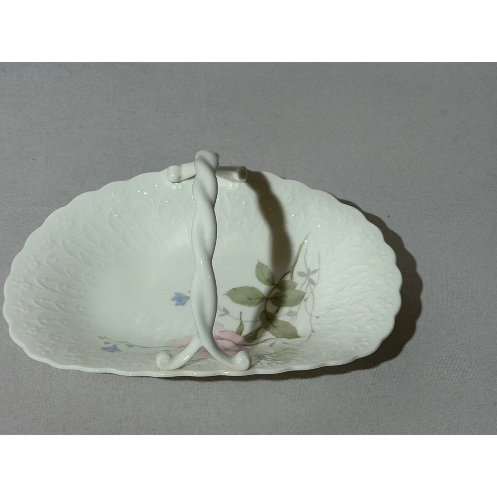 Mikasa April Rose B2053 Bone China Basket Pink Floral Twisted‎ Handle Japan